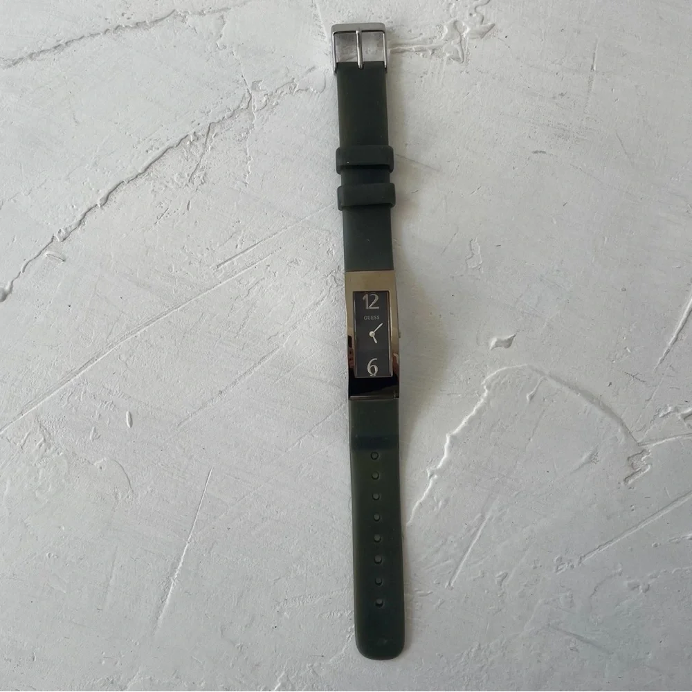 Vintage Y2K Guess Watch Rubber Stainless Steel Retro Watch